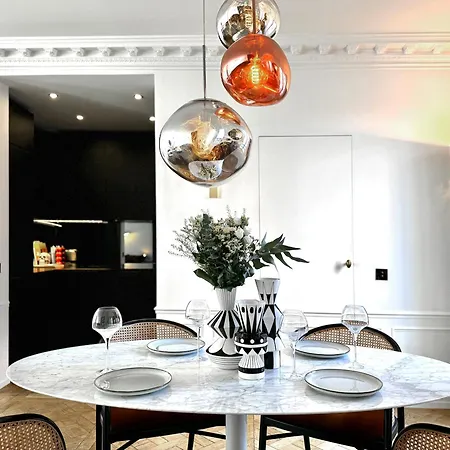 Appartamento Magnifique Dans Le Marais. 2 Chambres. Wk-turenne Parigi