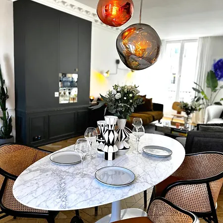Magnifique Dans Le Marais. 2 Chambres. Wk-turenne Parigi