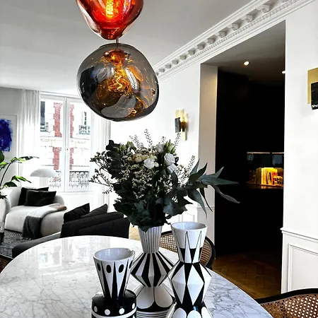 Magnifique Dans Le Marais. 2 Chambres. Wk-turenne Appartamento *